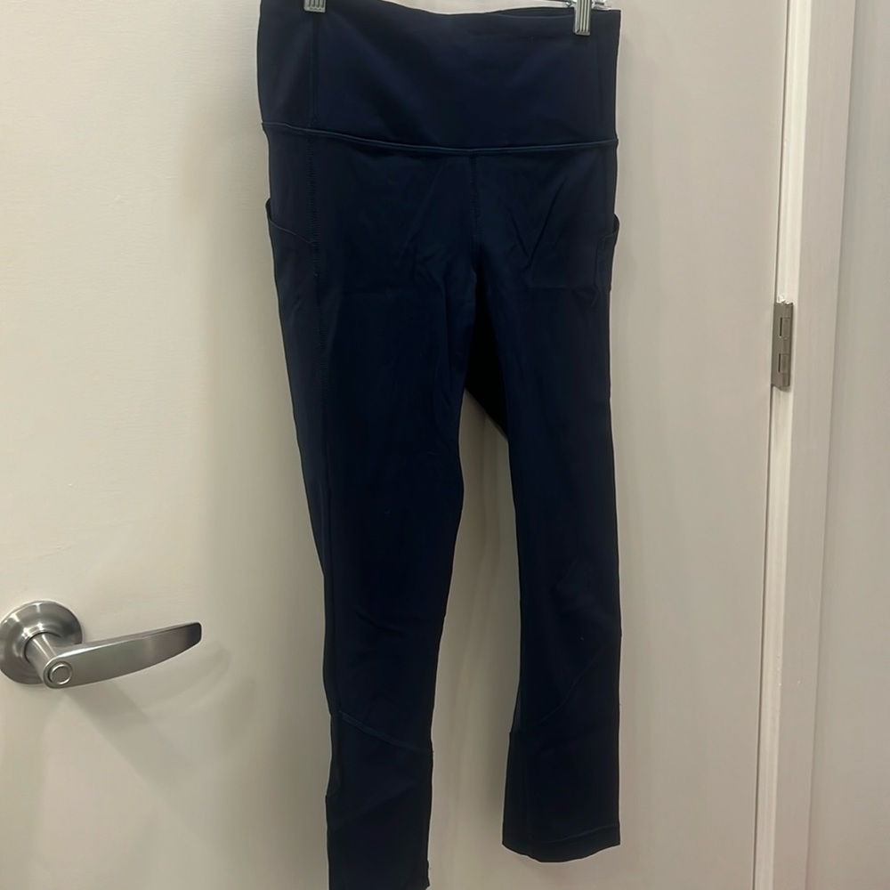 Lululemon Leggings; Size 6